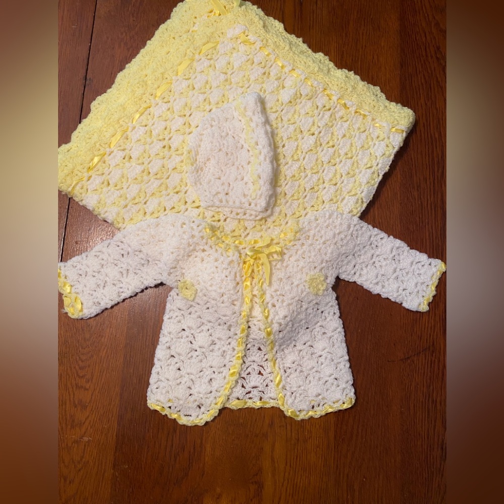 Baby layette hand crafted yellow/white blanket 33X29, sweater,hat